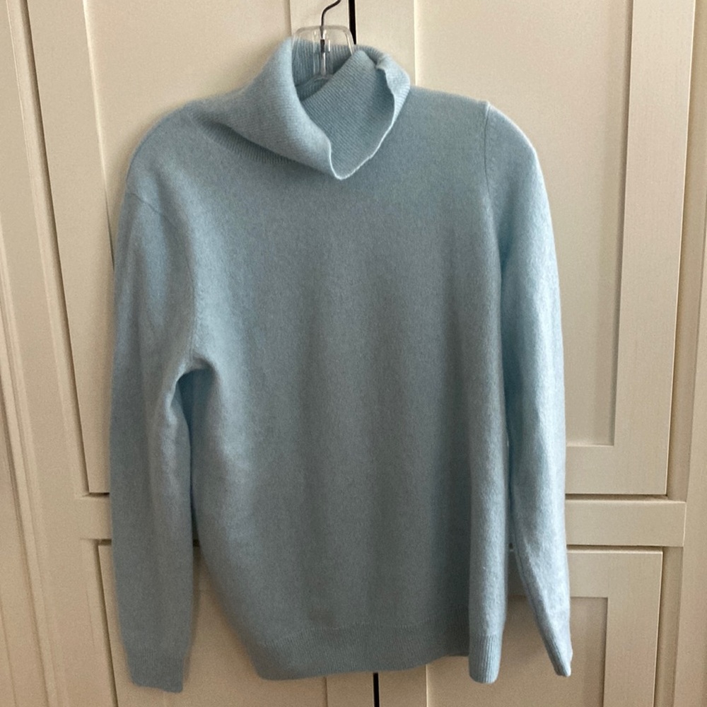 Bloomingdale’s light blue cashmere sweater.EUC